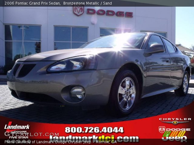 2006 Pontiac Grand Prix Sedan in Bronzestone Metallic