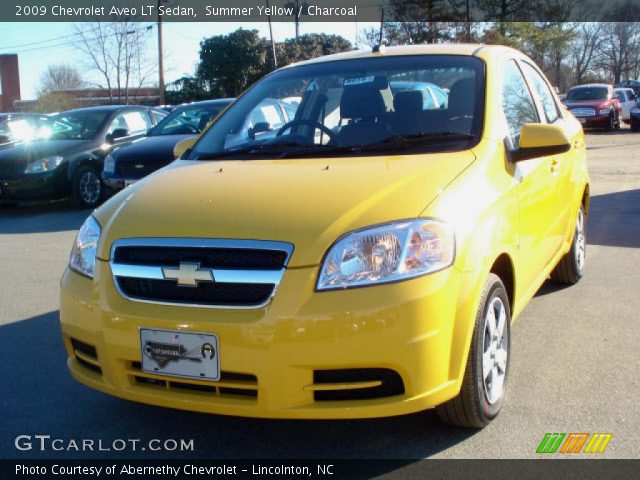 2009 Chevrolet Aveo LT Sedan in Summer Yellow