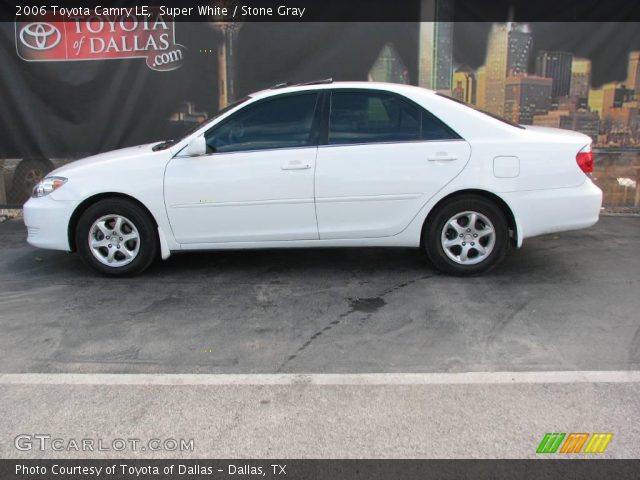 2006 Toyota Camry LE in Super White
