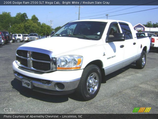 2006 Dodge Ram 2500 SLT Mega Cab in Bright White