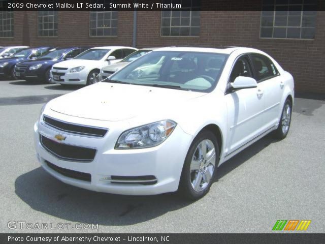 2009 Chevrolet Malibu LT Sedan in Summit White