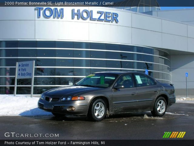 2000 Pontiac Bonneville SE in Light Bronzemist Metallic