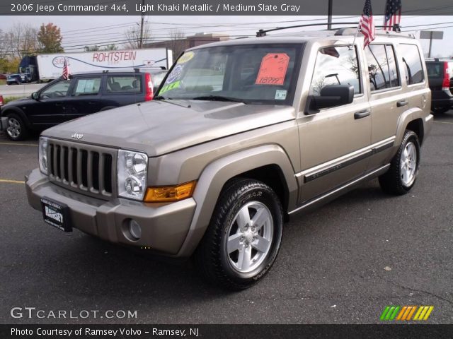 2006 Jeep Commander 4x4 in Light Khaki Metallic