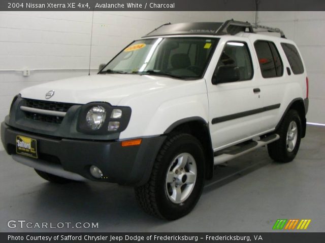 2004 Nissan Xterra XE 4x4 in Avalanche White