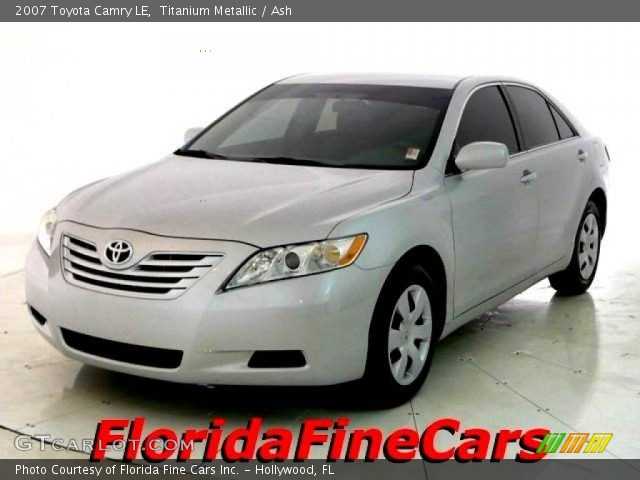 2007 Toyota Camry LE in Titanium Metallic