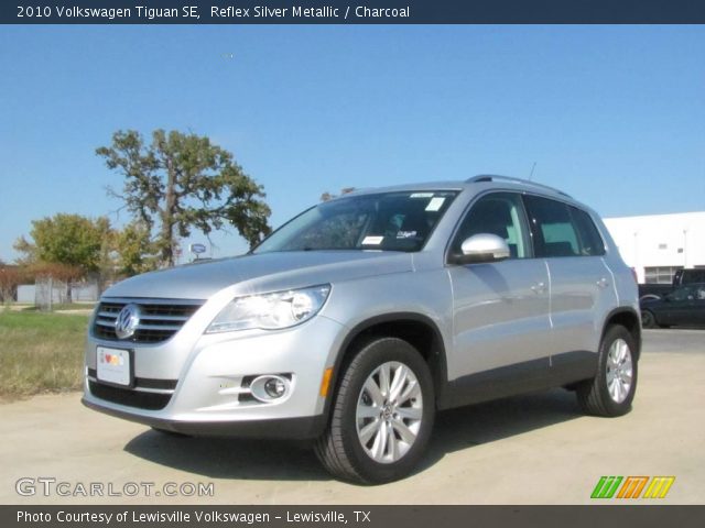 2010 Volkswagen Tiguan SE in Reflex Silver Metallic