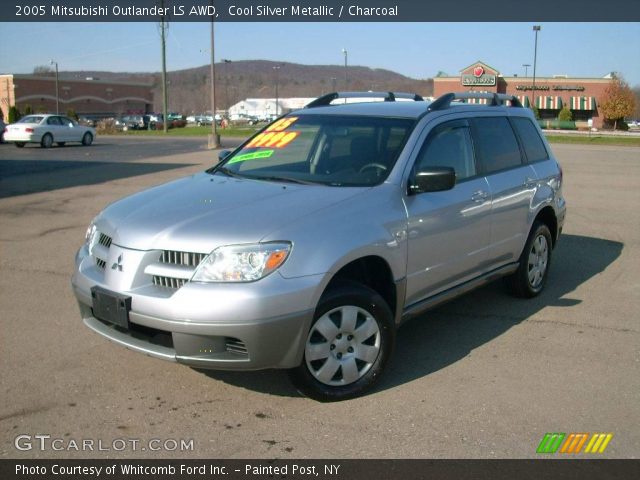 2005 Mitsubishi Outlander LS AWD in Cool Silver Metallic