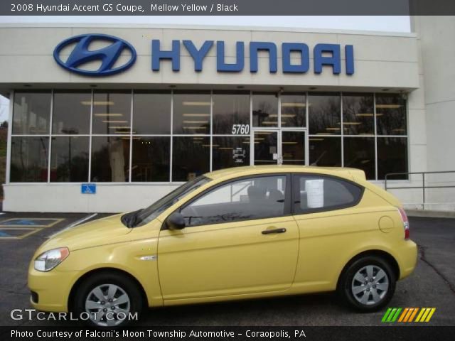2008 Hyundai Accent GS Coupe in Mellow Yellow