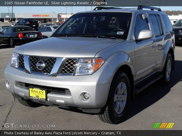2005 Nissan Pathfinder LE in Silver Lightning Metallic