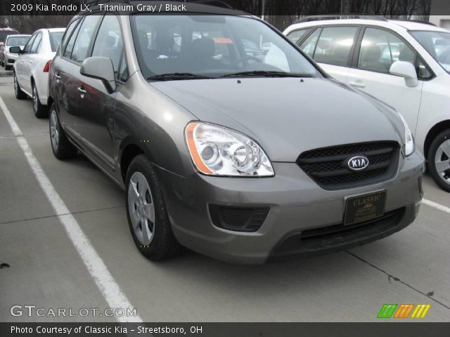 2009 Kia Rondo LX in Titanium Gray