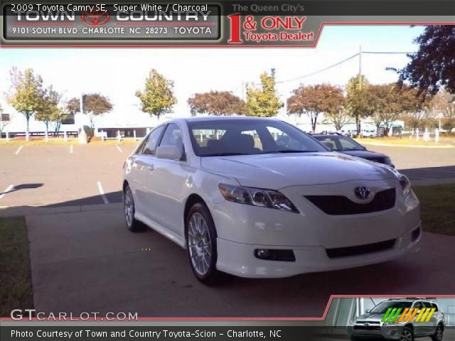 2009 Toyota Camry SE in Super White