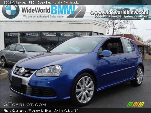 2008 Volkswagen R32  in Deep Blue Metallic