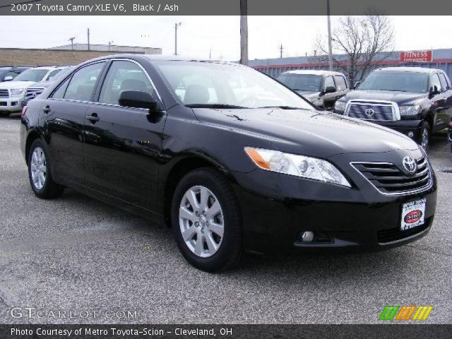 2007 Toyota Camry XLE V6 in Black