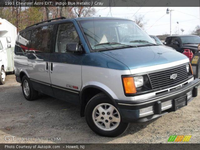1993 Chevrolet Astro EXT in Indigo Blue Metallic