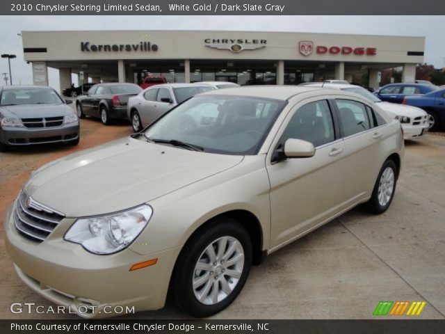 2010 Chrysler Sebring Limited Sedan in White Gold