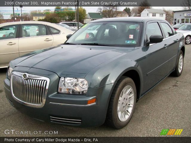 2006 Chrysler 300  in Magnesium Pearlcoat