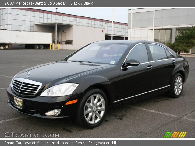 2007 Mercedes-Benz S 550 Sedan in Black