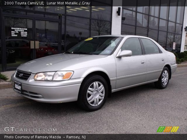 2000 Toyota Camry LE in Lunar Mist Metallic