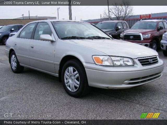 2000 Toyota Camry LE in Lunar Mist Metallic
