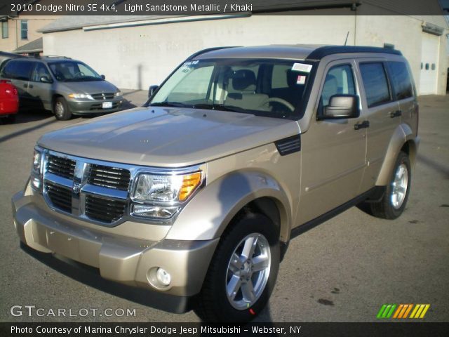 2010 Dodge Nitro SE 4x4 in Light Sandstone Metallic