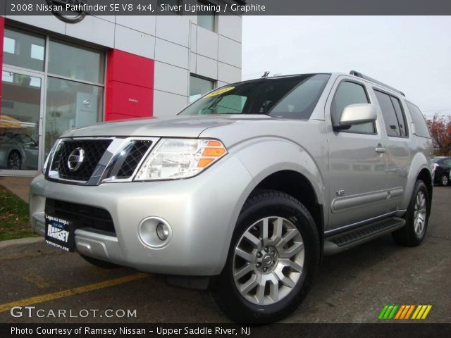 2008 Nissan Pathfinder SE V8 4x4 in Silver Lightning