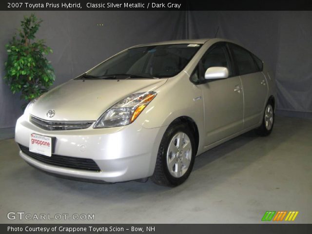 2007 Toyota Prius Hybrid in Classic Silver Metallic