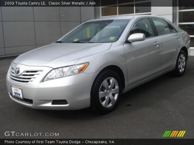 2009 Toyota Camry LE in Classic Silver Metallic