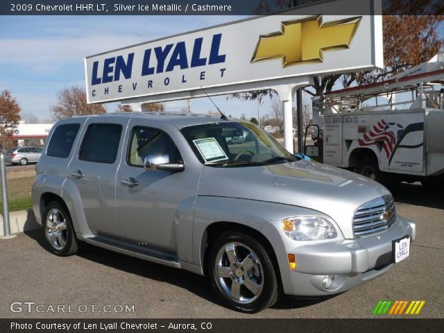 2009 Chevrolet HHR LT in Silver Ice Metallic