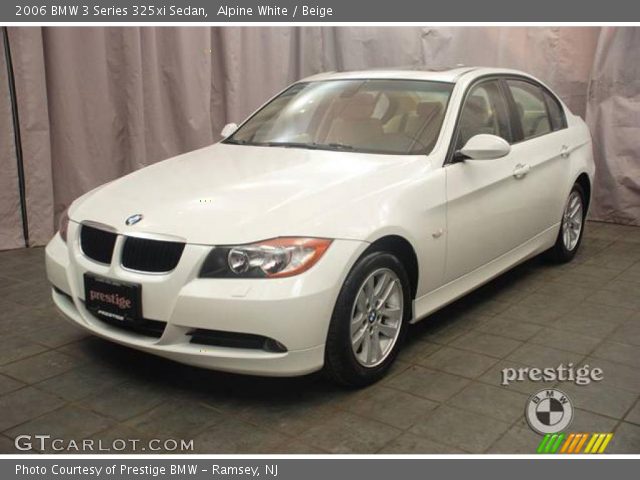 2006 BMW 3 Series 325xi Sedan in Alpine White