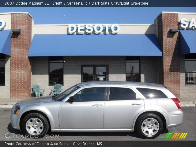 2007 Dodge Magnum SE in Bright Silver Metallic