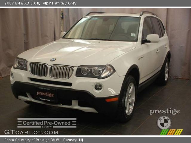 2007 BMW X3 3.0si in Alpine White