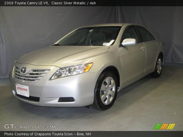 2009 Toyota Camry LE V6 in Classic Silver Metallic