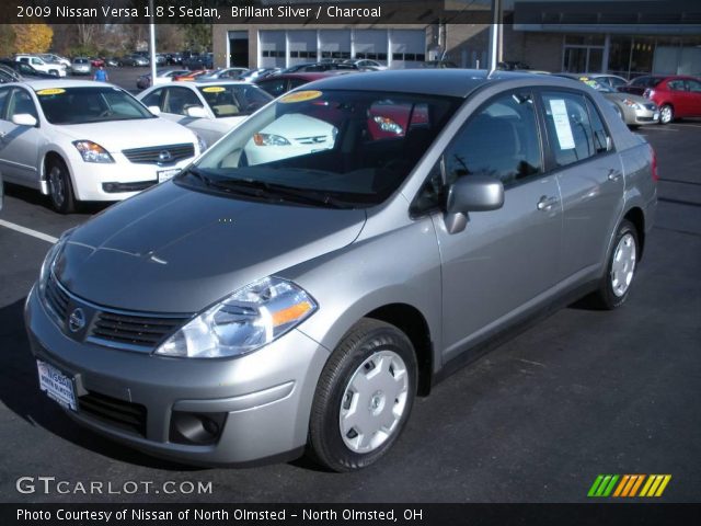 2009 Nissan Versa 1.8 S Sedan in Brillant Silver