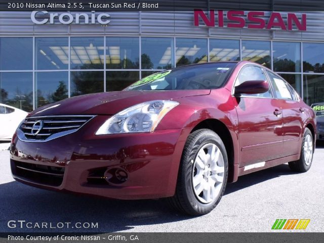 2010 Nissan Altima 2.5 S in Tuscan Sun Red