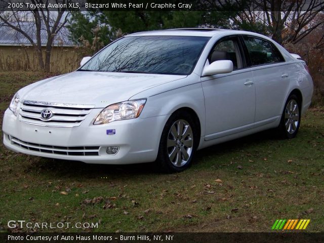2005 Toyota Avalon XLS in Blizzard White Pearl