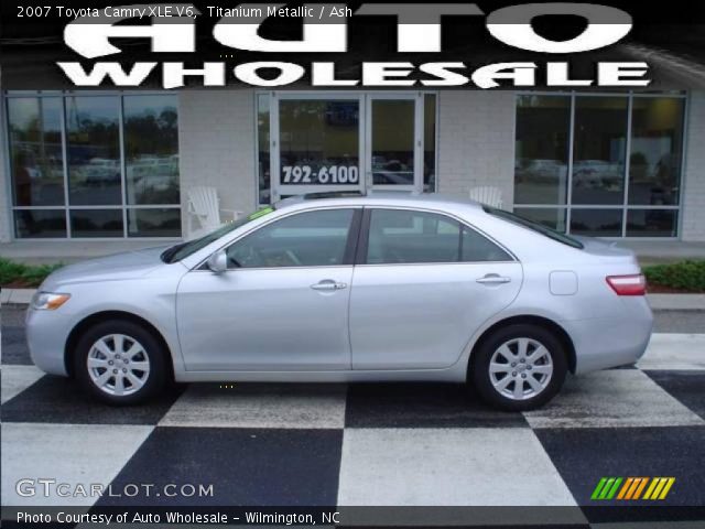 2007 Toyota Camry XLE V6 in Titanium Metallic