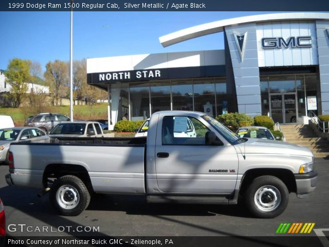 1999 Dodge Ram 1500 Regular Cab in Silver Metallic
