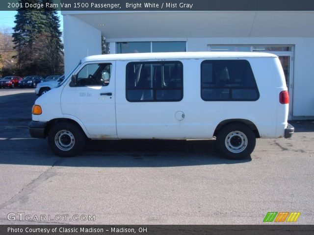 2001 Dodge Ram Van 1500 Passenger in Bright White