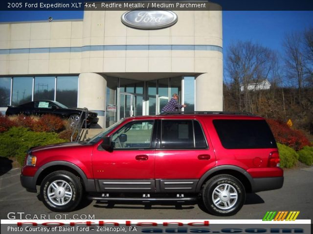2005 Ford Expedition XLT 4x4 in Redfire Metallic