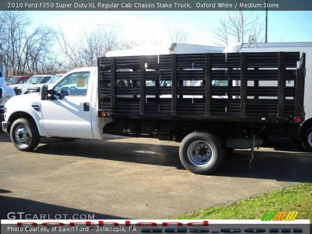 2010 Ford F350 Super Duty XL Regular Cab Chassis Stake Truck in Oxford White