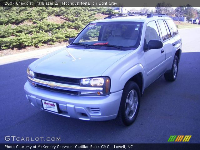 2007 Chevrolet TrailBlazer LS in Moondust Metallic