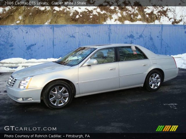 2006 Cadillac DTS Luxury in Glacier White