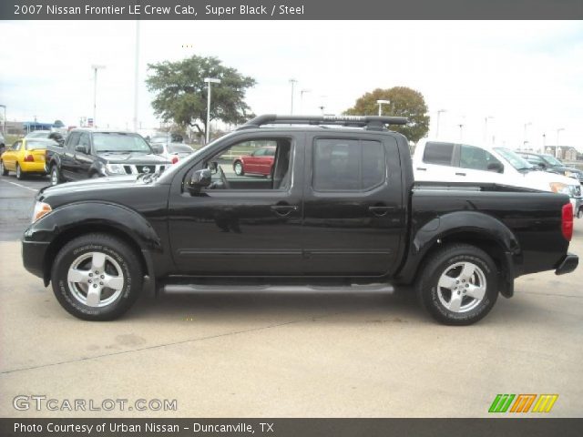 2007 Nissan Frontier LE Crew Cab in Super Black