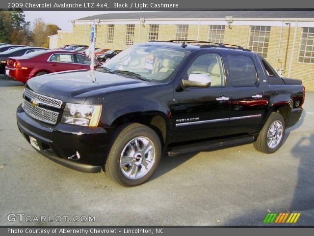 2009 Chevrolet Avalanche LTZ 4x4 in Black