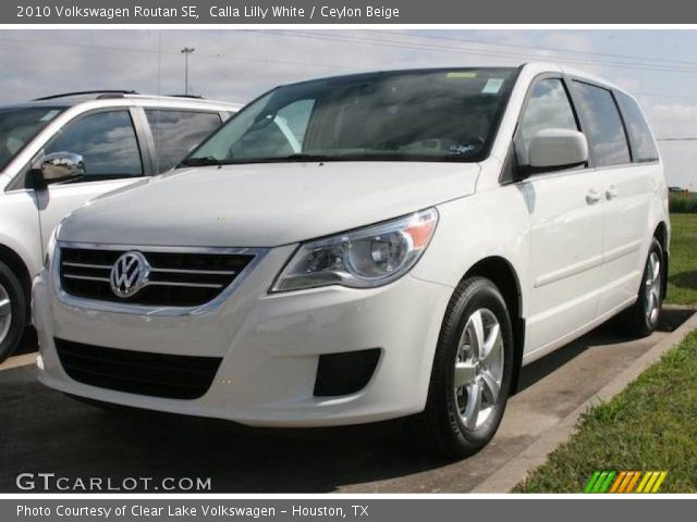 2010 Volkswagen Routan SE in Calla Lilly White