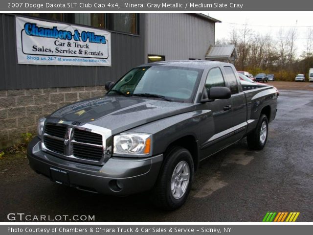 2007 Dodge Dakota SLT Club Cab 4x4 in Mineral Gray Metallic