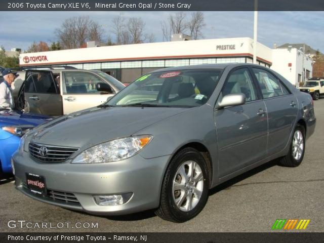 2006 Toyota Camry XLE V6 in Mineral Green Opal