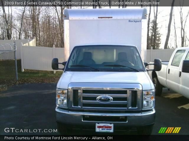 2009 Ford E Series Cutaway E350 Commercial Moving Truck in Oxford White