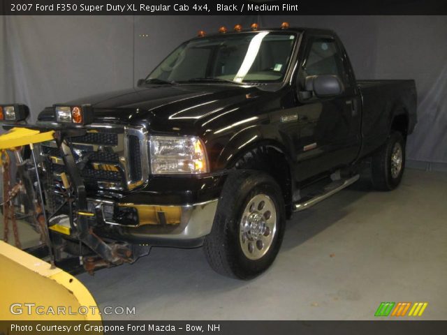 2007 Ford F350 Super Duty XL Regular Cab 4x4 in Black