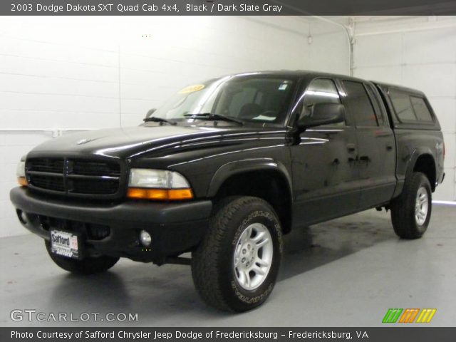 2003 Dodge Dakota SXT Quad Cab 4x4 in Black